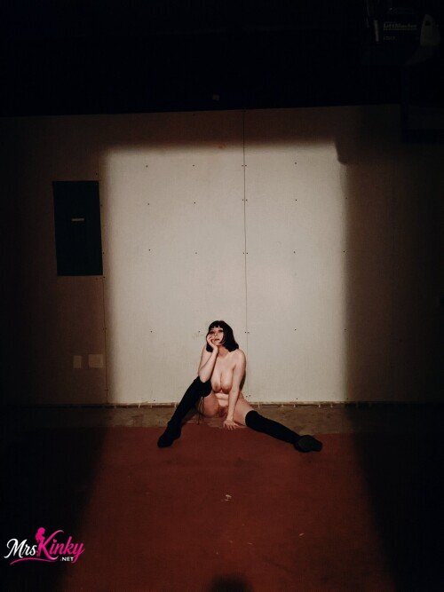 210527-2120471947-You-walk-into-your-basement-at-night-and-see-this.-What-do-you-do.md.jpg